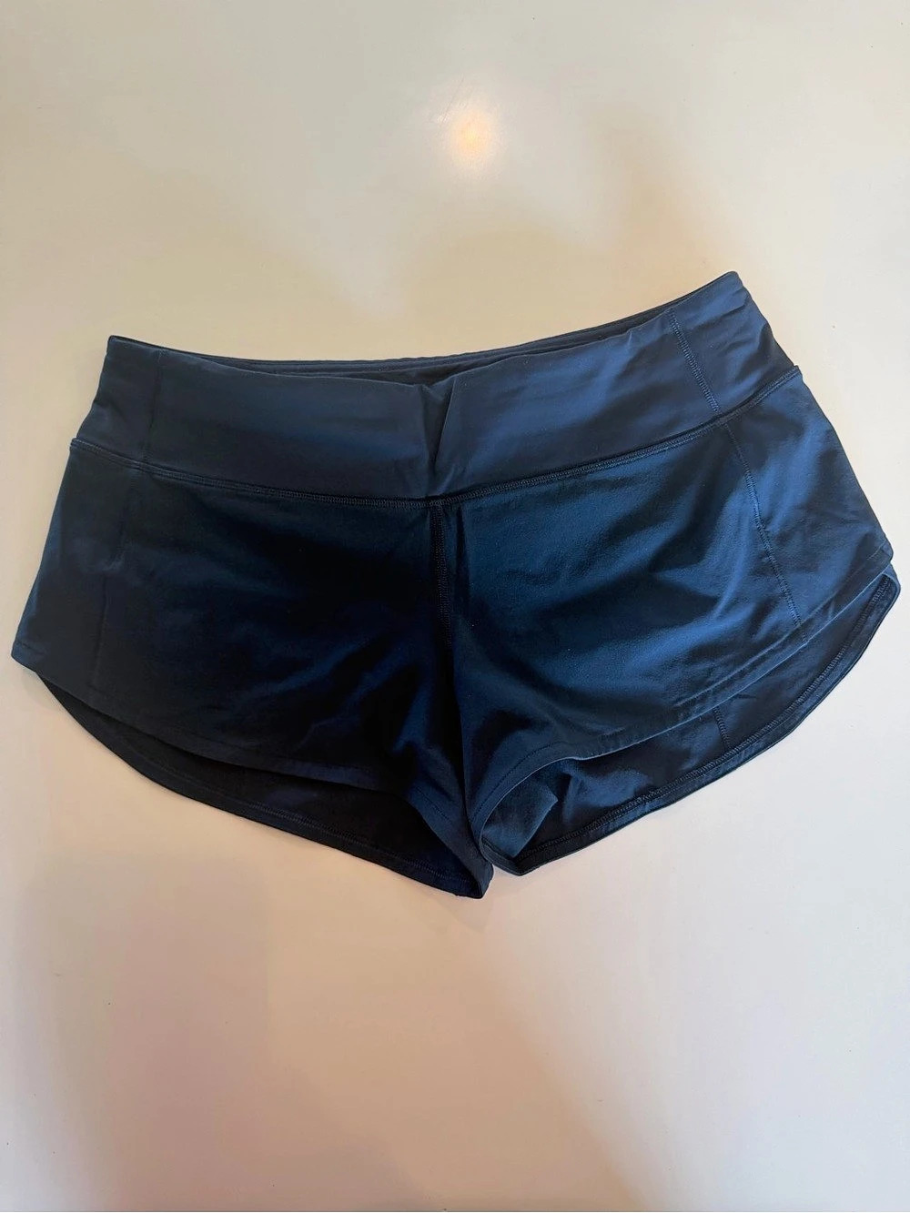 Lululemon Speed Up Low-Rise Lined Shorts 2.5” | Size 4 | True Navy